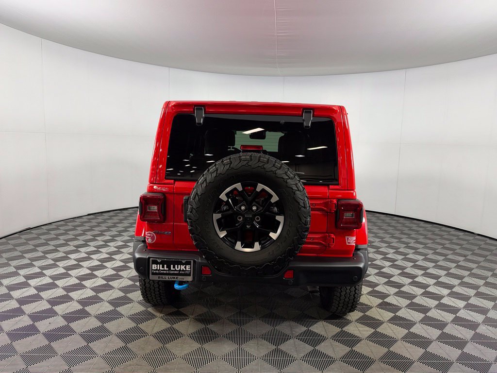 Used 2024 Jeep Wrangler Unlimited Rubicon 4xe AWD/4WD image 9