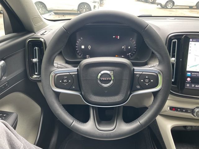 Certified 2023 Volvo XC40 B5 Plus w/ Climate Package AWD/4WD image 19