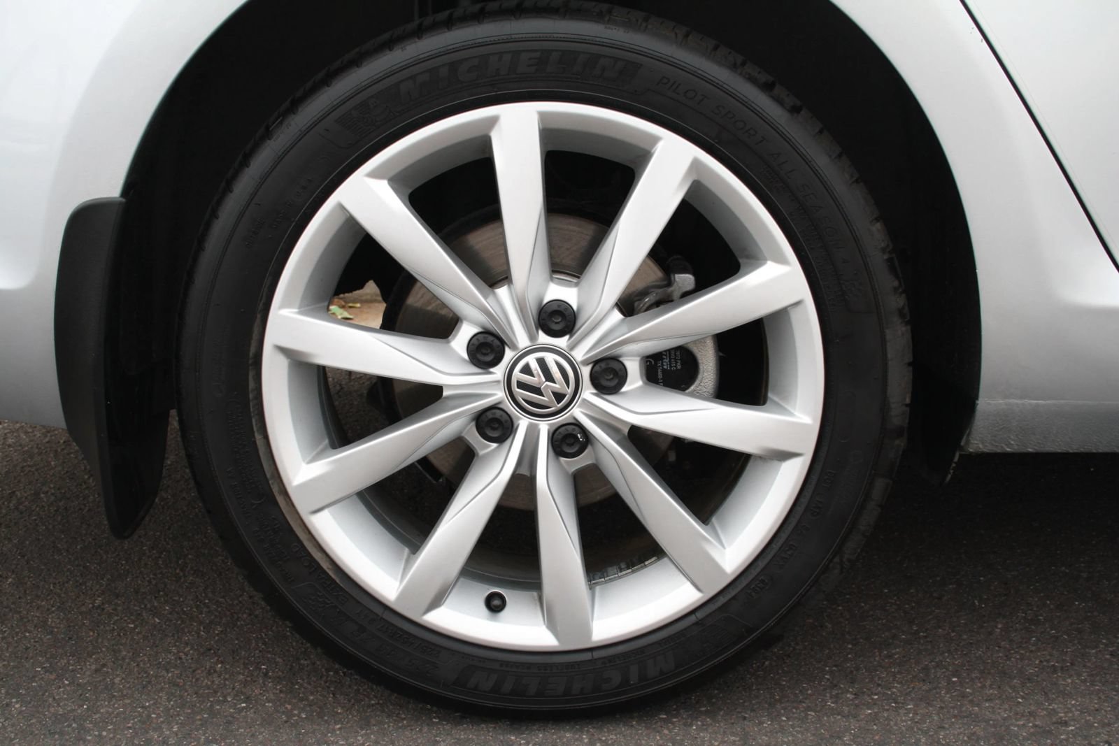 Used 2015 Volkswagen Golf SE w/ Lighting Package FWD image 9