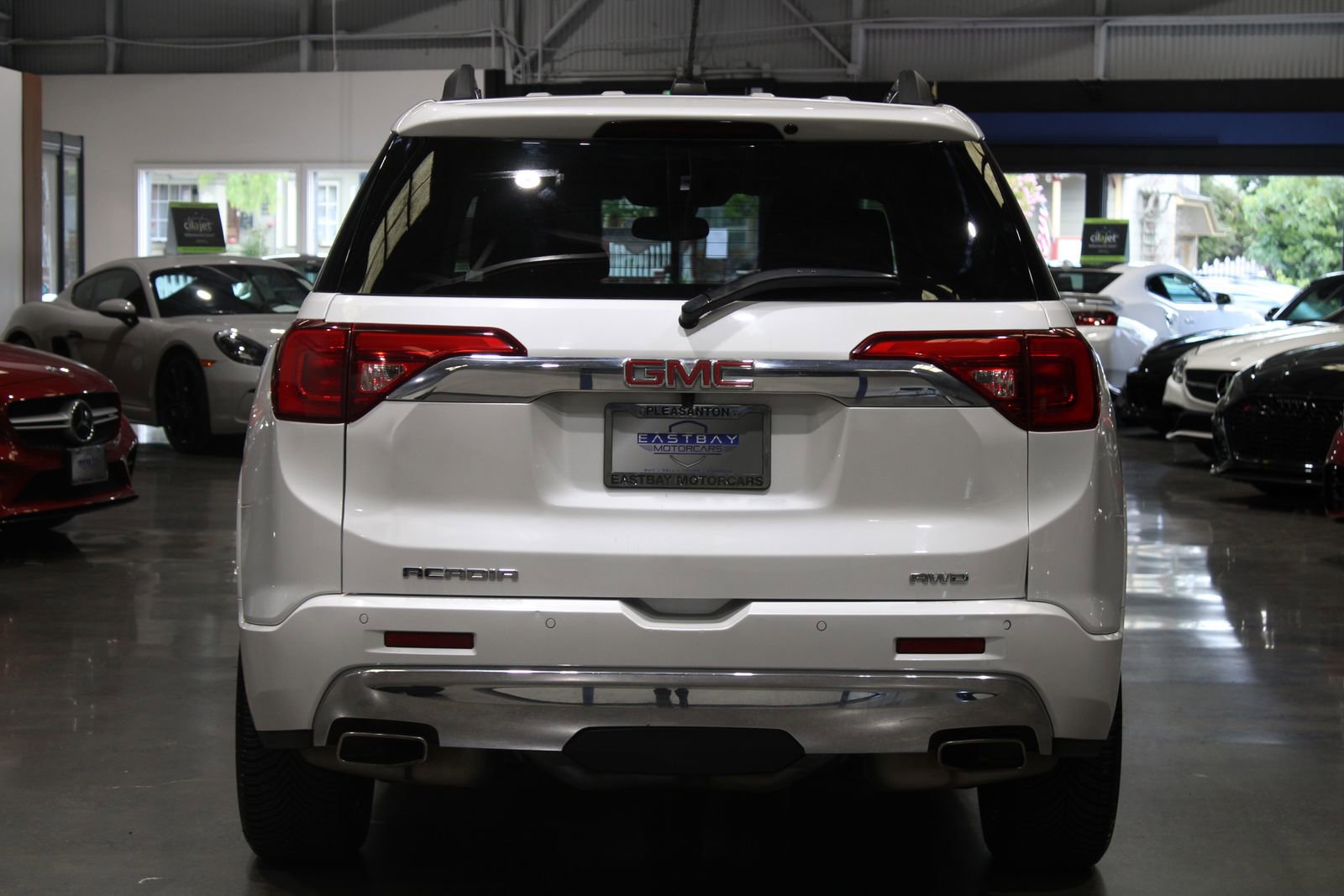 Used 2017 GMC Acadia Denali AWD/4WD image 12