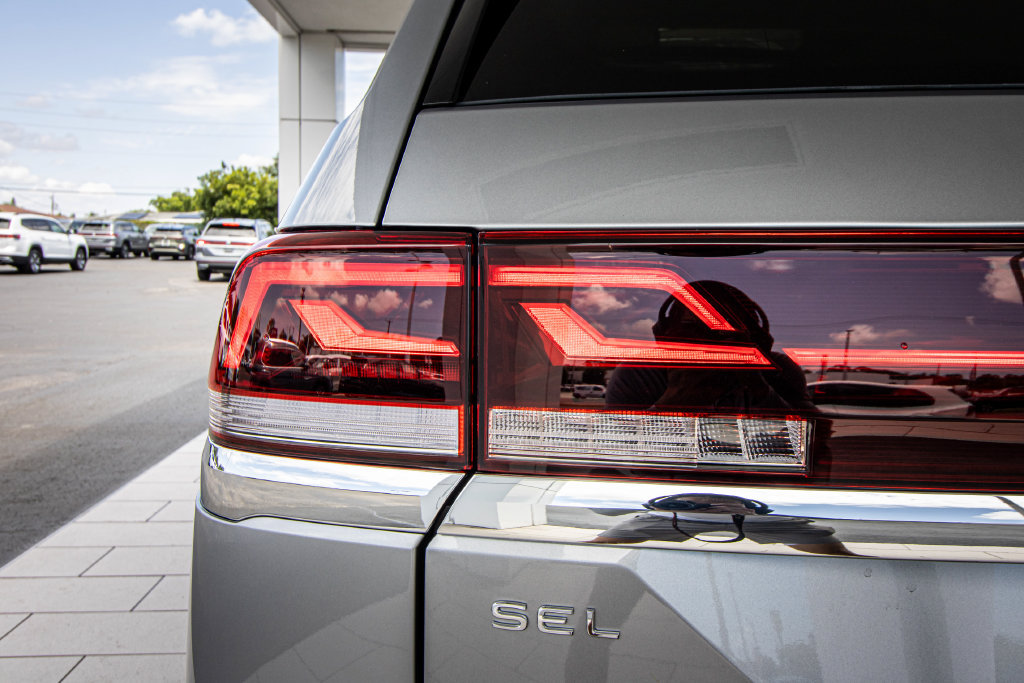 New 2026 Volkswagen Atlas SEL Premium R-Line AWD/4WD image 16