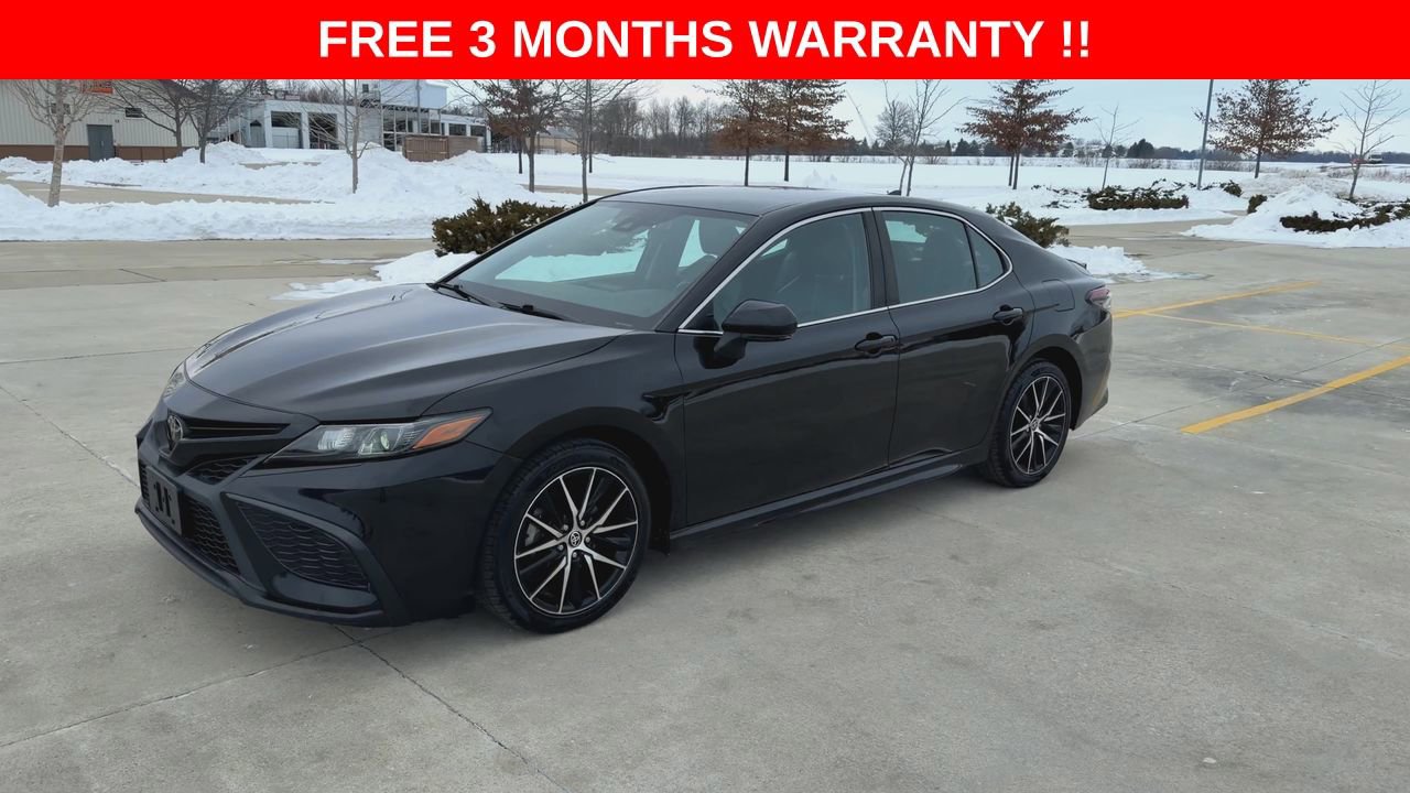 Used 2022 Toyota Camry SE FWD image 4