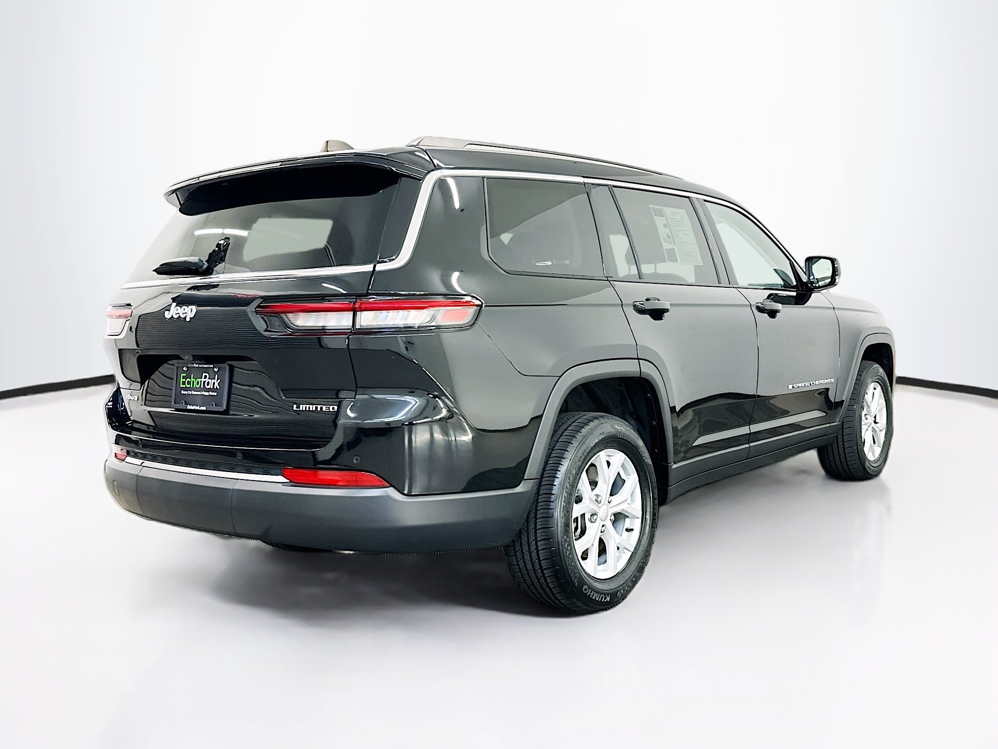Used 2023 Jeep Grand Cherokee L Limited AWD/4WD image 9