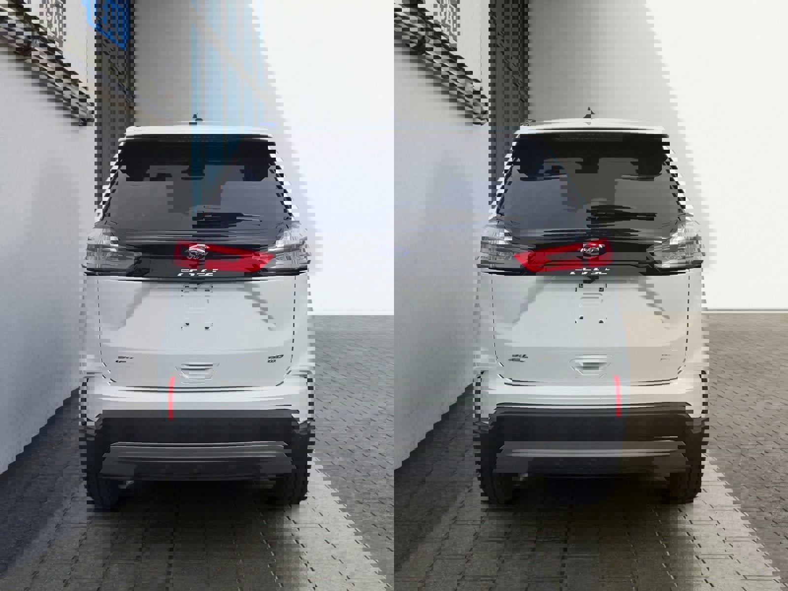 Certified 2024 Ford Edge SEL w/ Convenience Package image 4