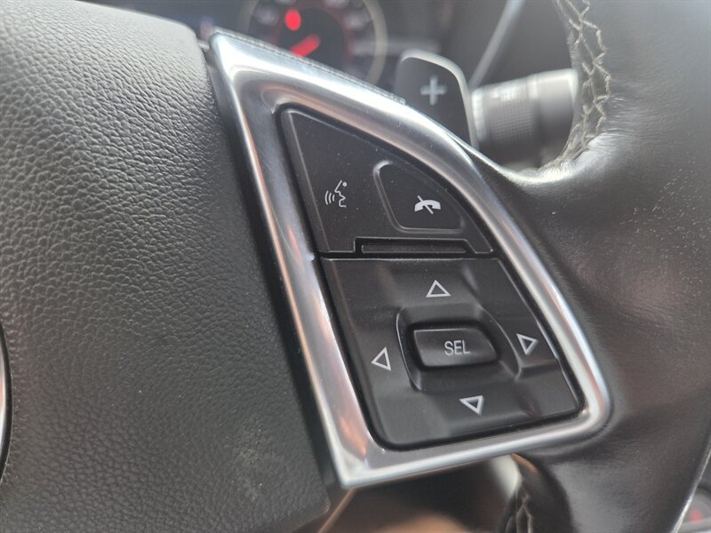Used 2020 Chevrolet Camaro LT w/ Technology Package RWD image 13