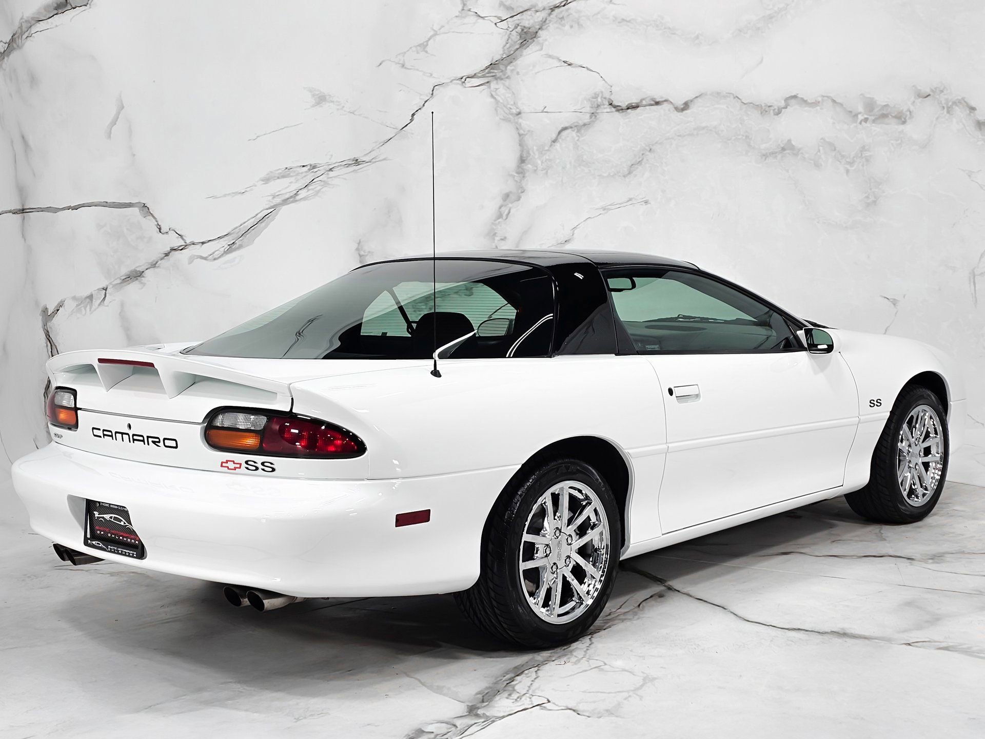 Used 2000 Chevrolet Camaro Z28 w/ SS Performance/Appearance Pkg image 6
