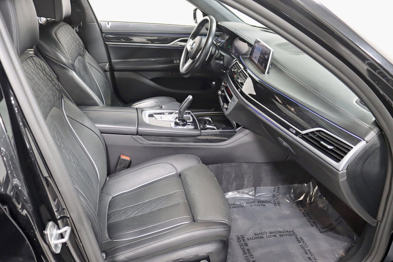 Used 2020 BMW 750i xDrive w/ Executive Package AWD/4WD image 37