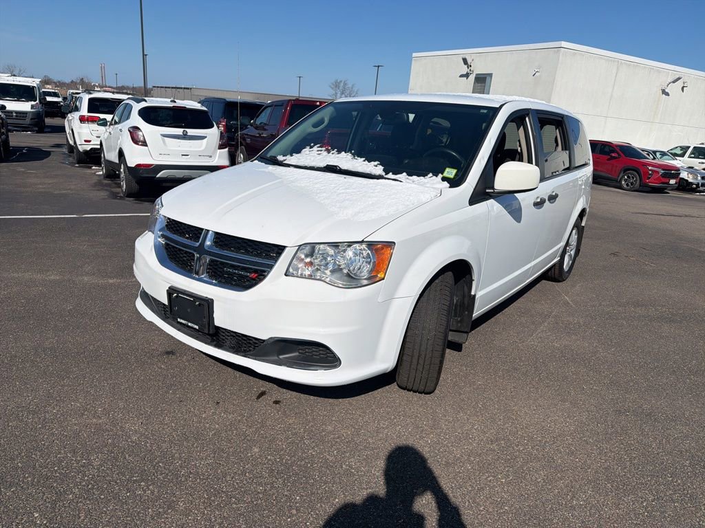 Used 2019 Dodge Grand Caravan SE w/ Mopar Premium Addition Group image 3