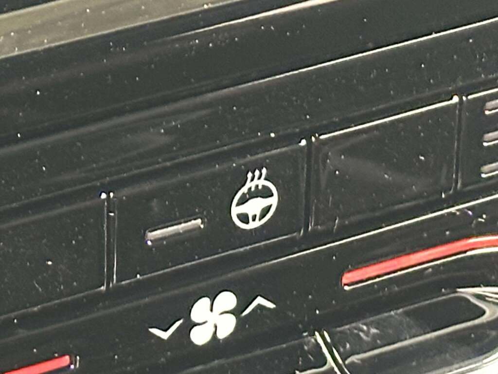 New 2025 Jeep Grand Cherokee L Limited w/ Black Appearance Package image 36