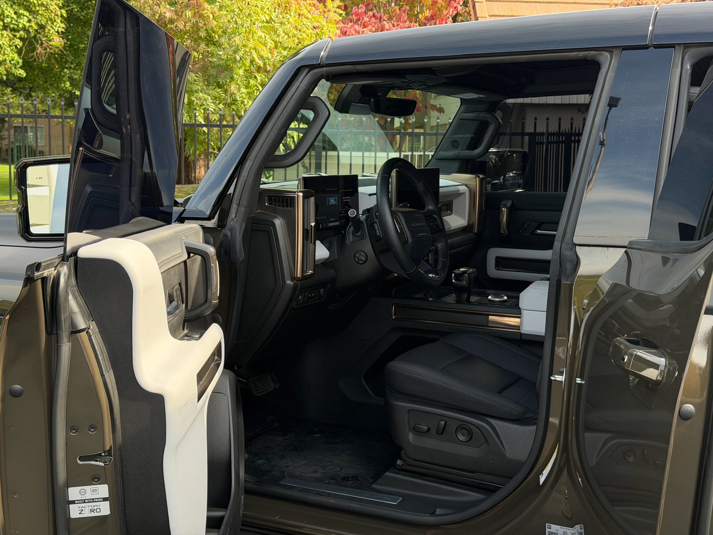 Used 2024 GMC Hummer EV 2X image 13