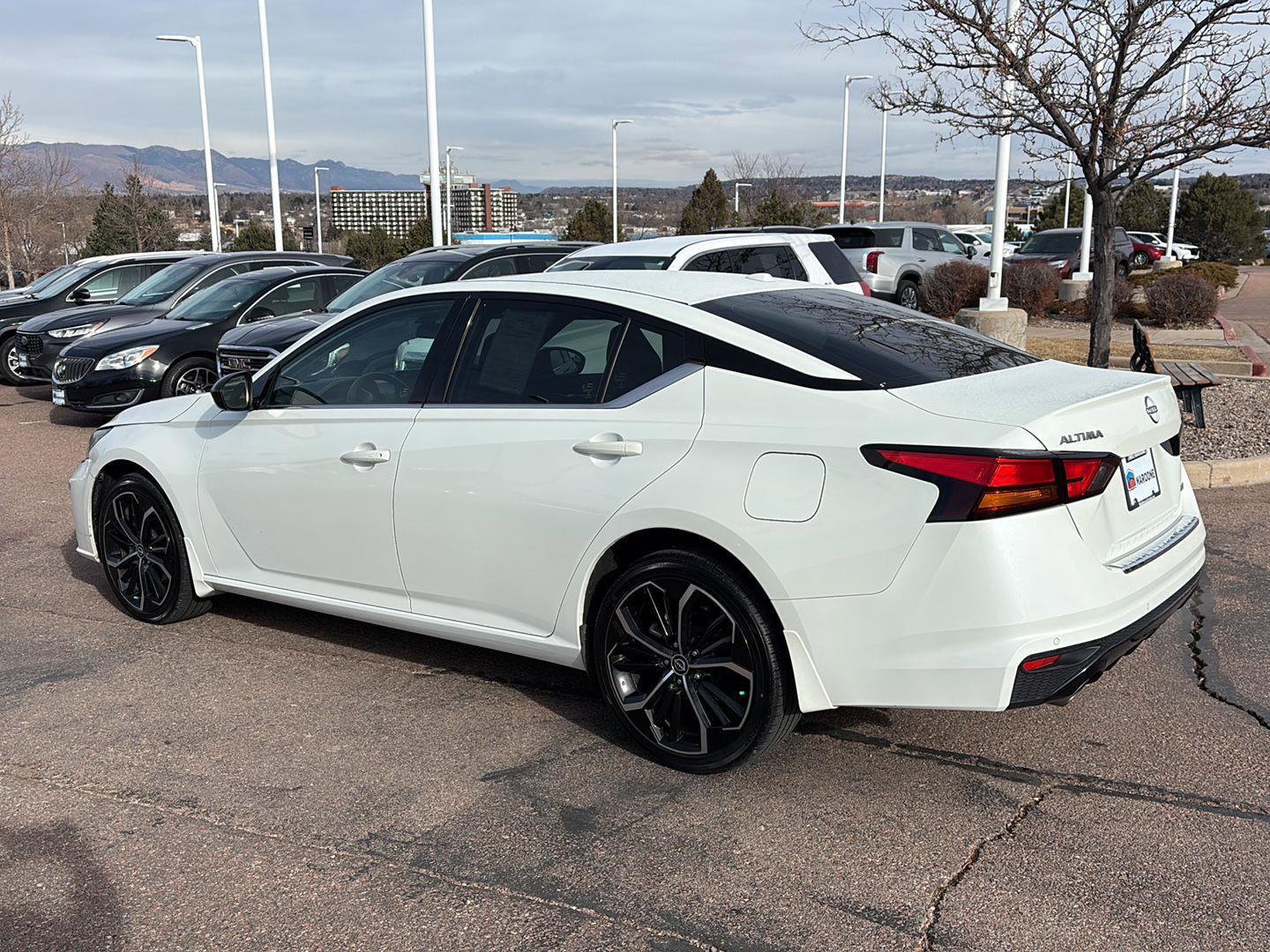 Used 2023 Nissan Altima 2.5 SR w/ SR Premium Package image 24