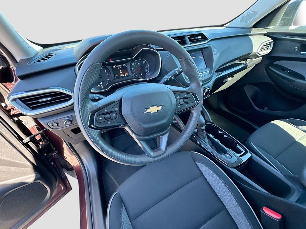 Used 2023 Chevrolet TrailBlazer LS image 9