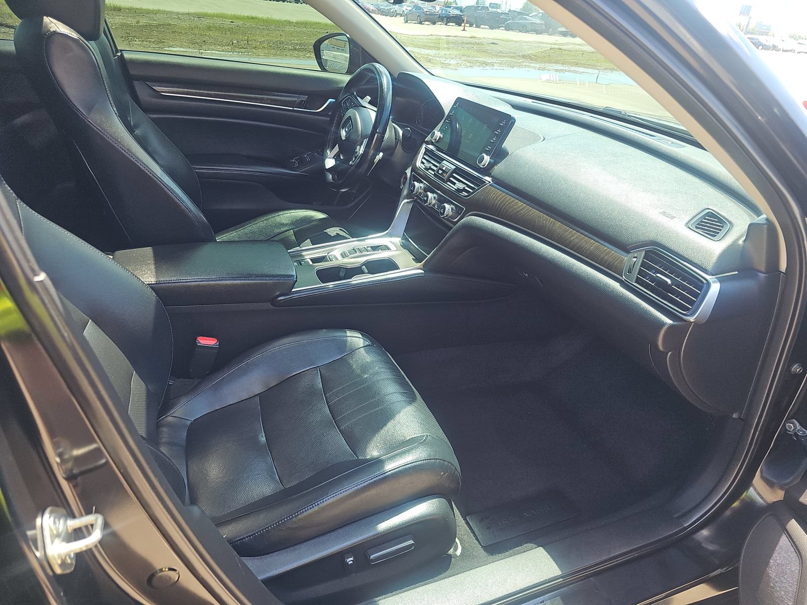 Used 2018 Honda Accord EX-L image 10