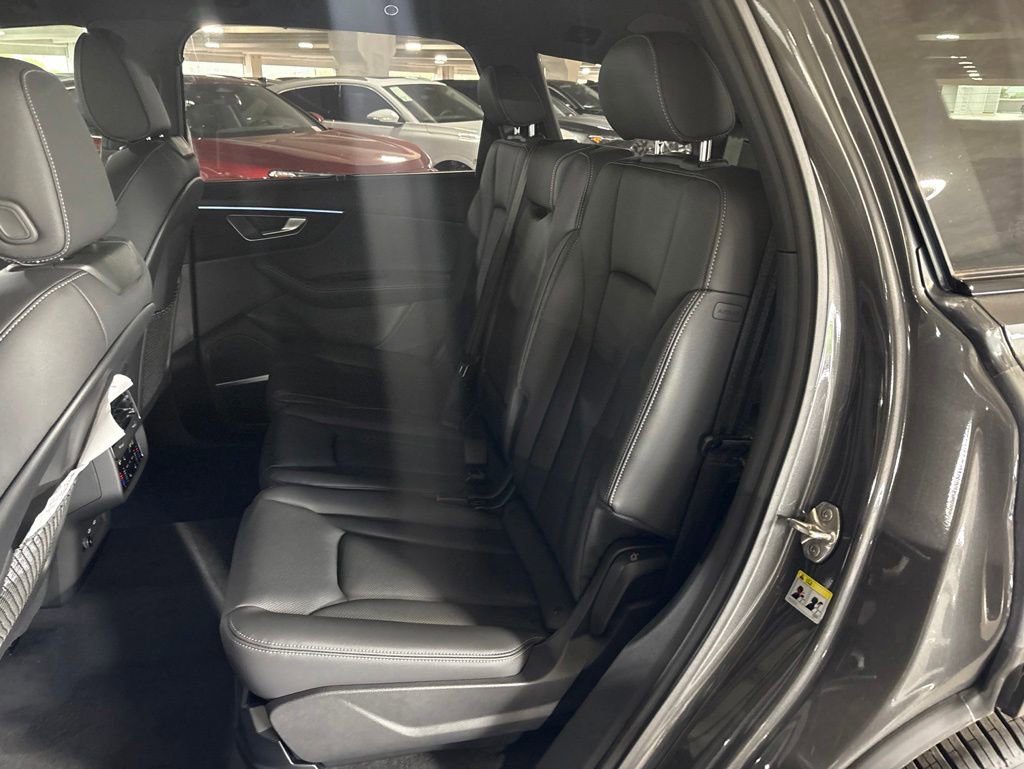 New 2026 Audi Q7 3.0T Premium Plus AWD/4WD image 14