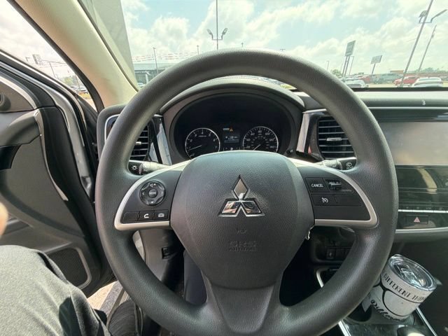 Used 2020 Mitsubishi Outlander SE
