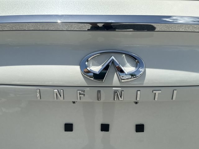 Used 2021 INFINITI QX50 Essential w/ Convenience Package FWD image 9