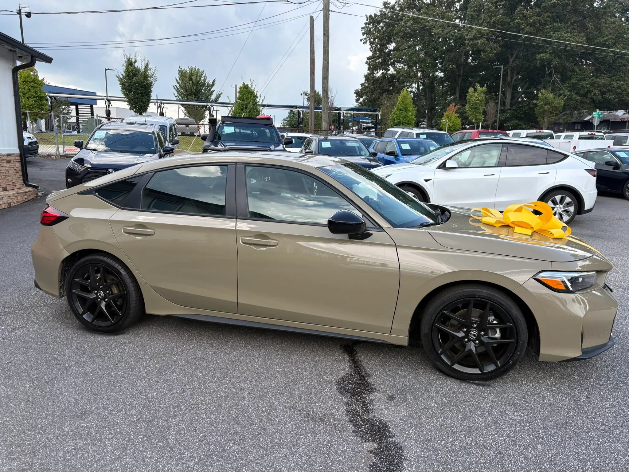 Used 2025 Honda Civic Sport image 16