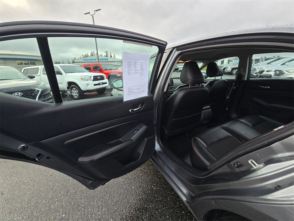 Used 2020 Nissan Altima 2.5 SR image 10