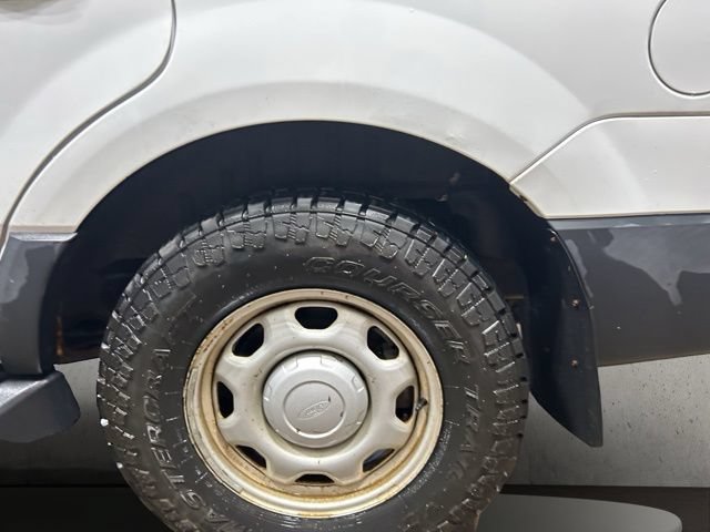Used 2010 Ford Expedition XLT AWD/4WD image 22