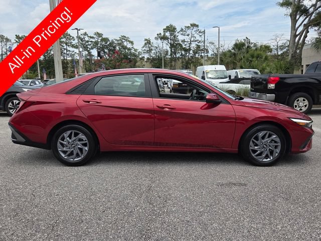 Used 2024 Hyundai Elantra SEL FWD image 6