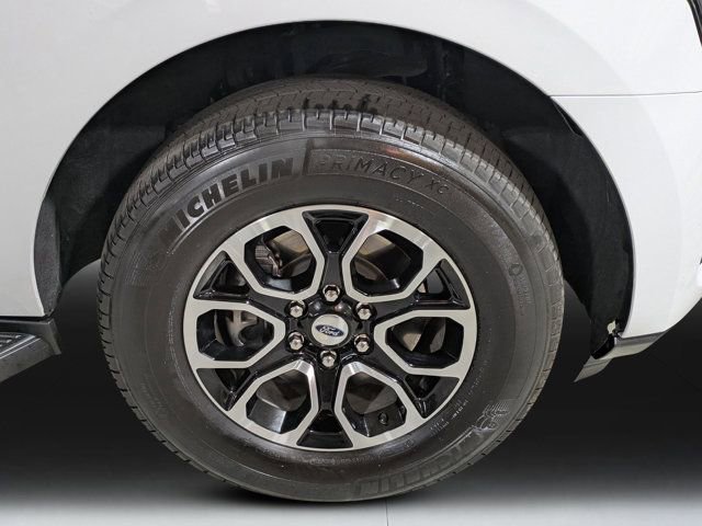 Used 2024 Ford Expedition Max XLT image 9