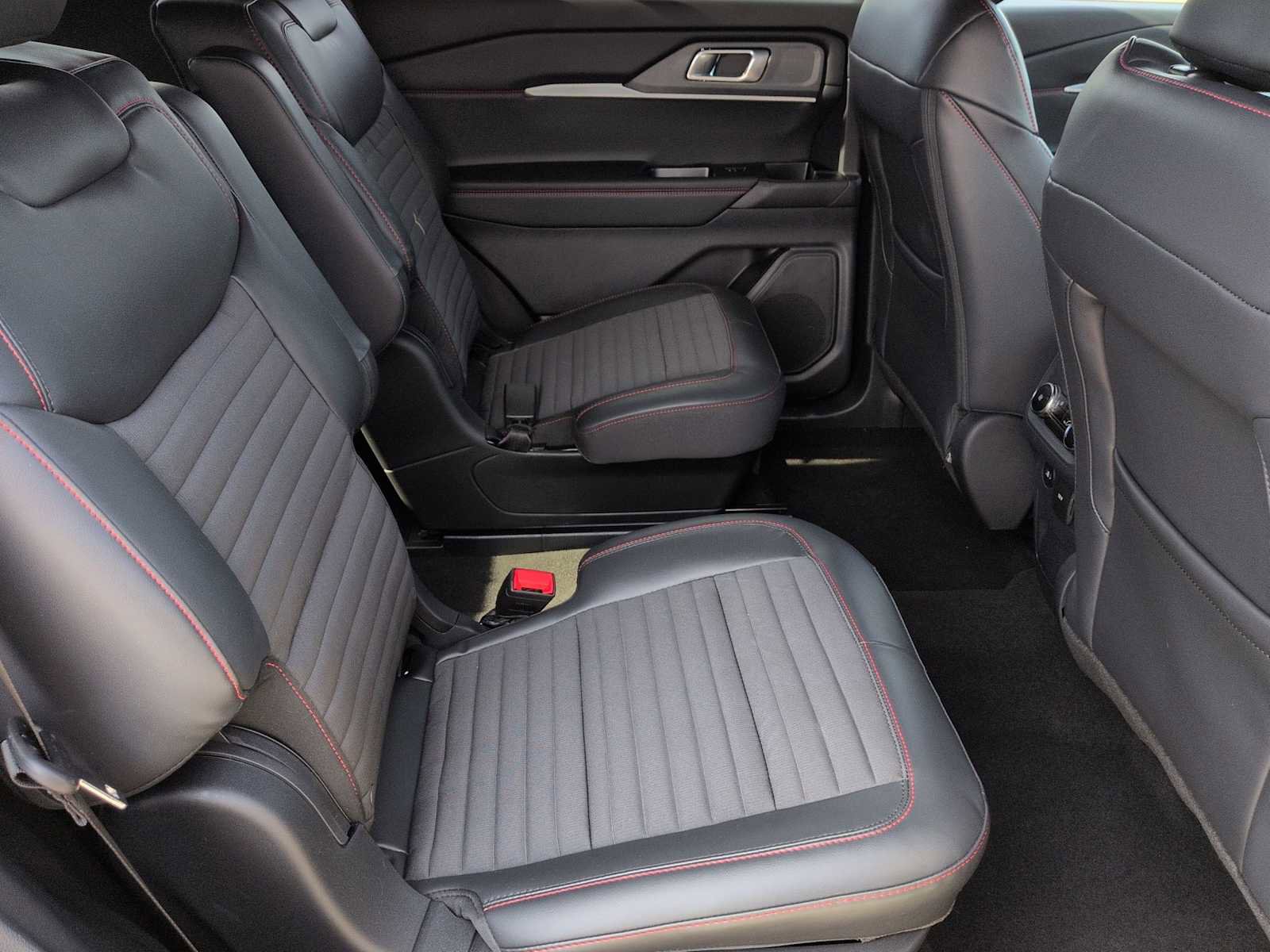 Used 2026 Ford Explorer ST-Line image 20