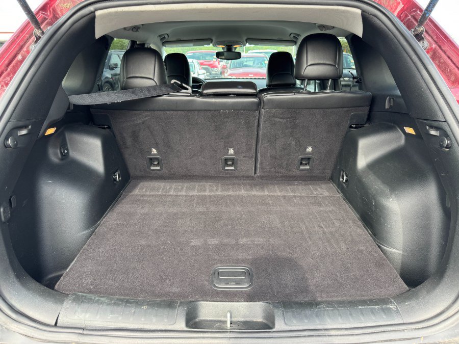 Used 2019 Jeep Cherokee Trailhawk AWD/4WD image 17