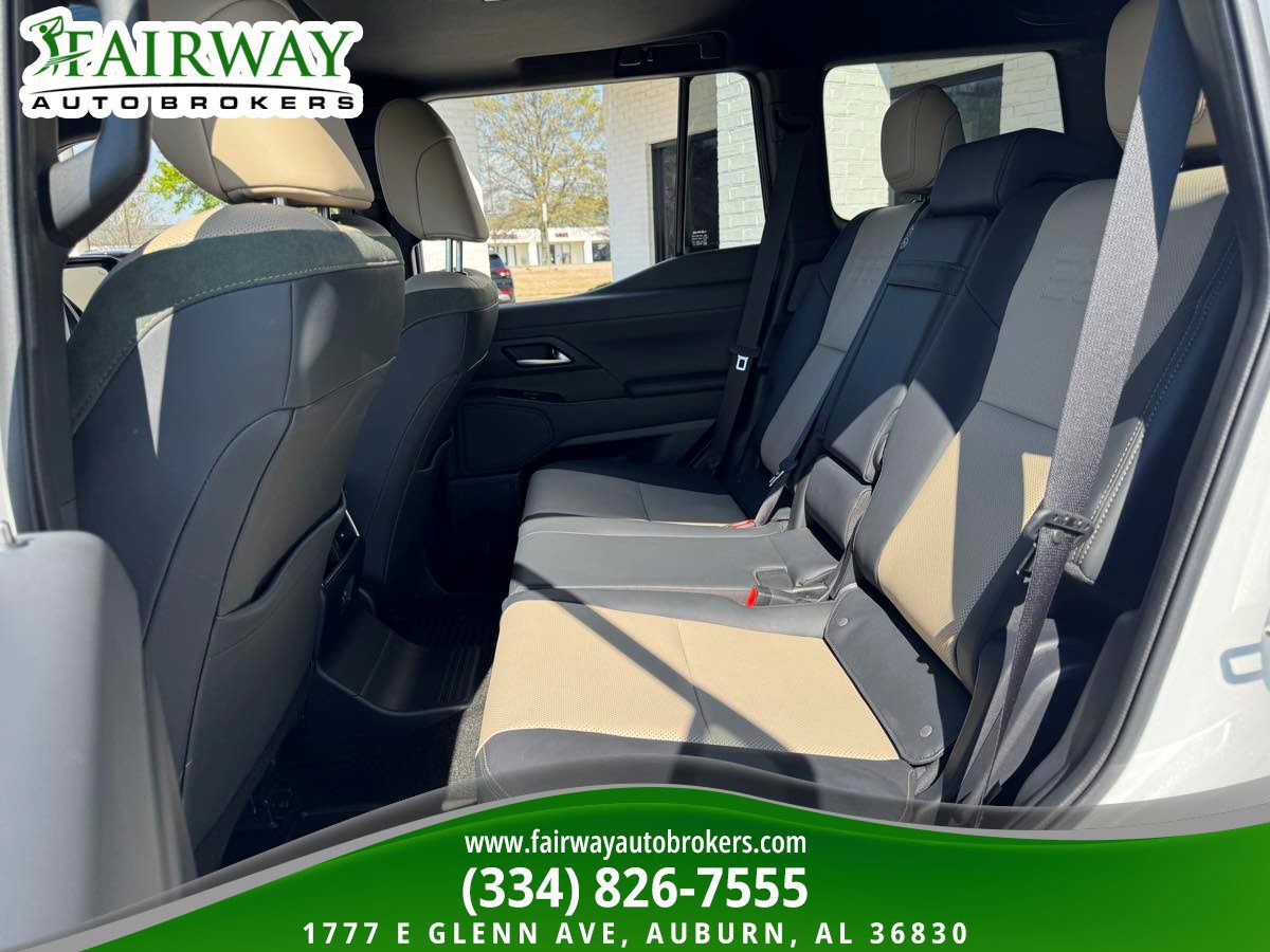 Used 2024 Lexus GX 550 AWD/4WD image 11
