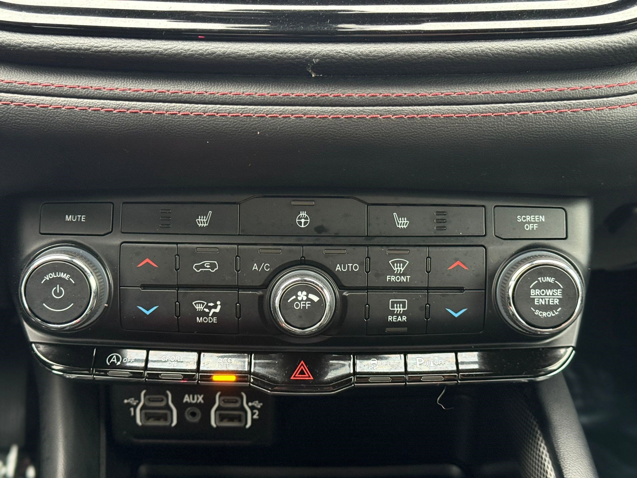 Used 2023 Dodge Durango GT image 31