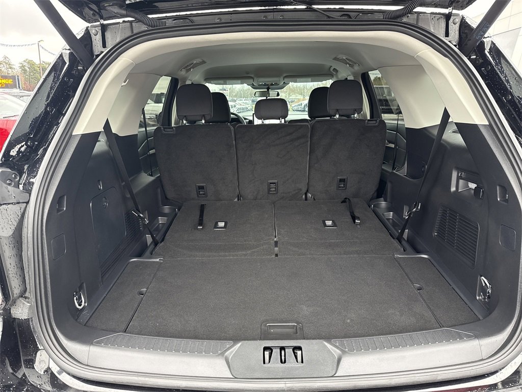 Used 2025 Ford Explorer Active image 18