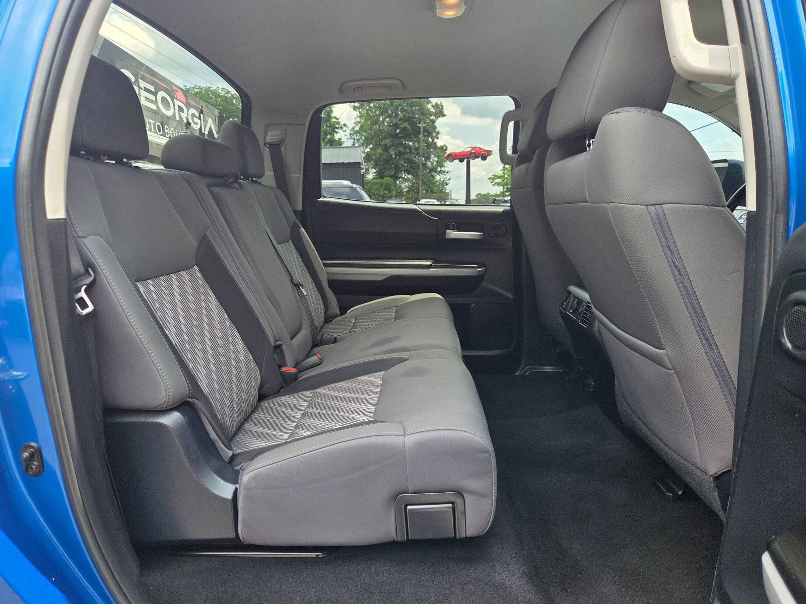 Used 2018 Toyota Tundra SR5 w/ TRD Off Road Package AWD/4WD image 17