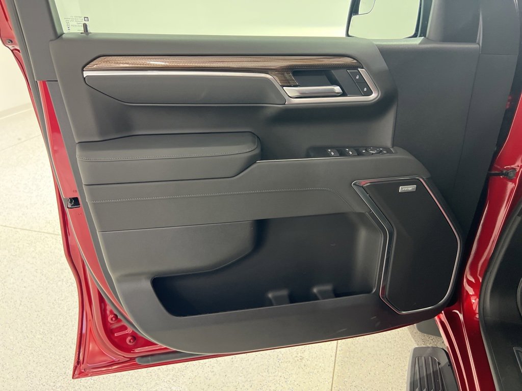 New 2026 Chevrolet Silverado 1500 RST w/ Dark Appearance Package image 20