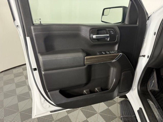 Used 2019 Chevrolet Silverado 1500 RST image 12