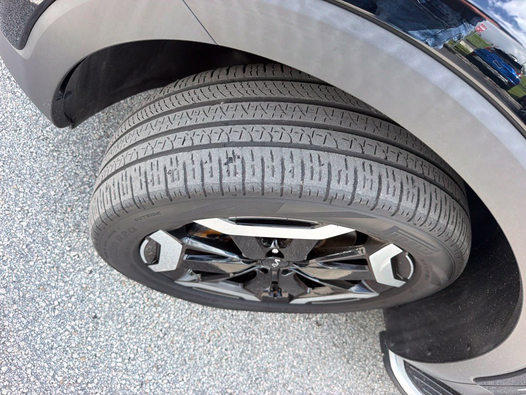 Used 2023 Kia Telluride S AWD/4WD image 10