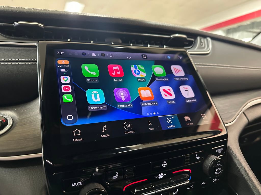 Certified 2023 Jeep Grand Cherokee Limited w/ Trailer Tow Prep Group (B) image 26