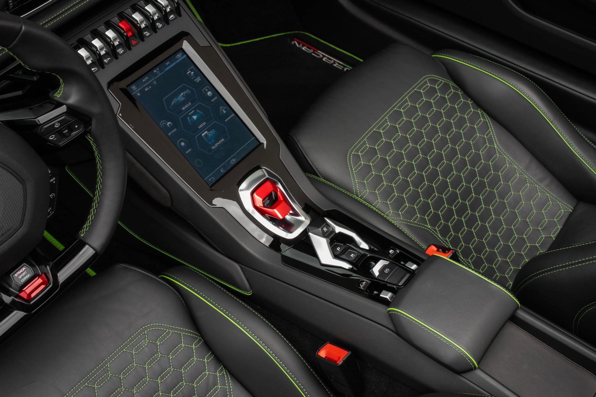 Used 2020 Lamborghini Huracan EVO AWD/4WD image 13