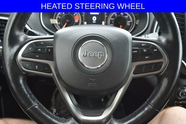 Used 2021 Jeep Cherokee Latitude Plus AWD/4WD image 5
