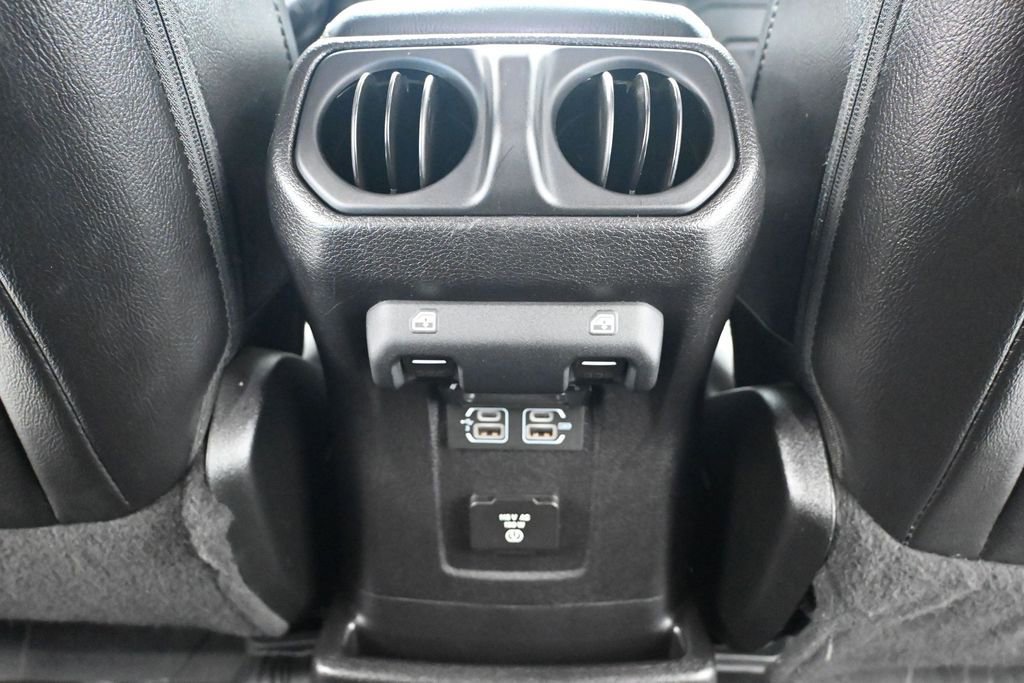 Used 2018 Jeep Wrangler Unlimited Sahara w/ Dual Top Group AWD/4WD image 39