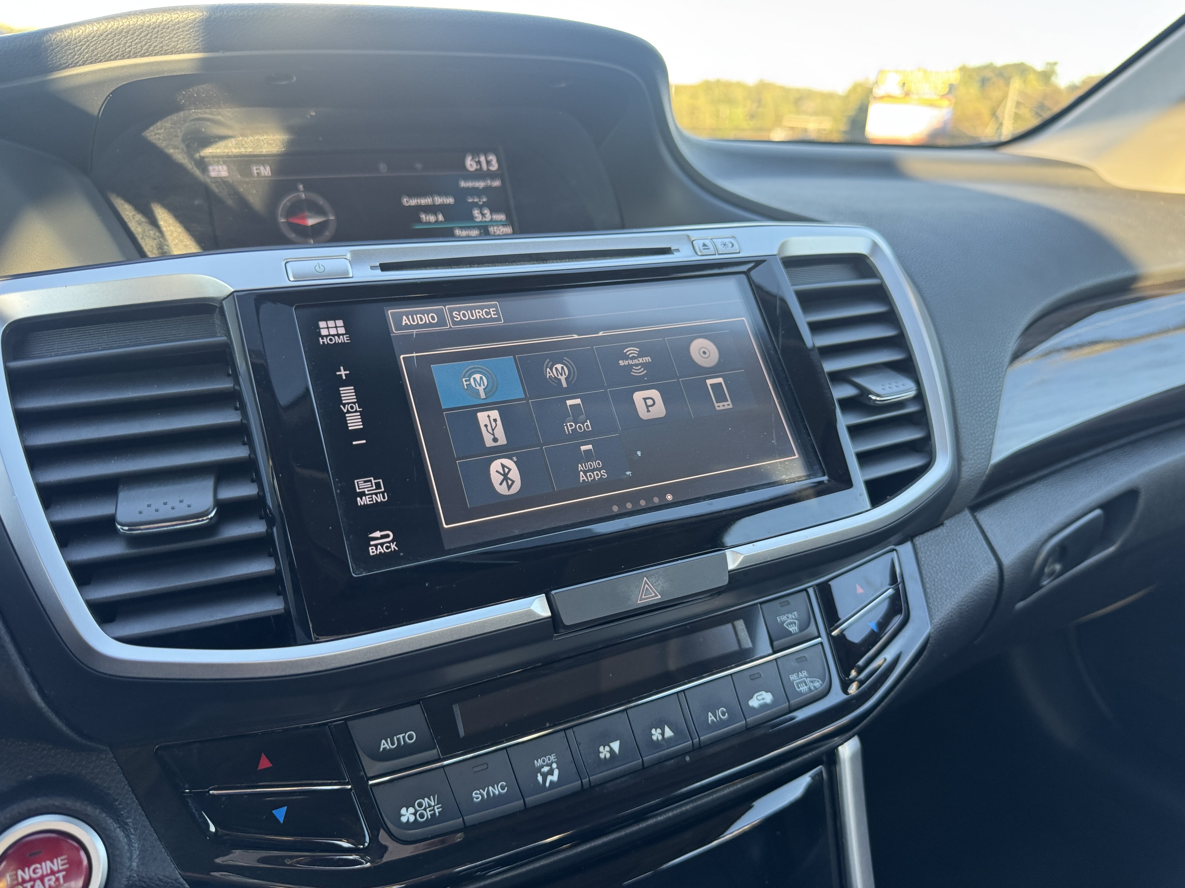Used 2017 Honda Accord EX-L image 14