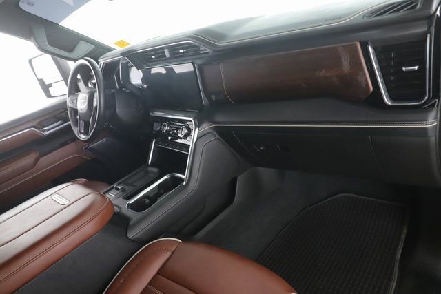 Used 2025 GMC Sierra 2500 Denali Ultimate image 33