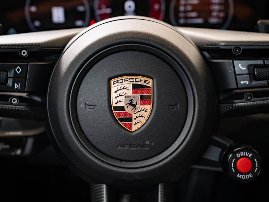Certified 2025 Porsche 911 Carrera GTS image 28
