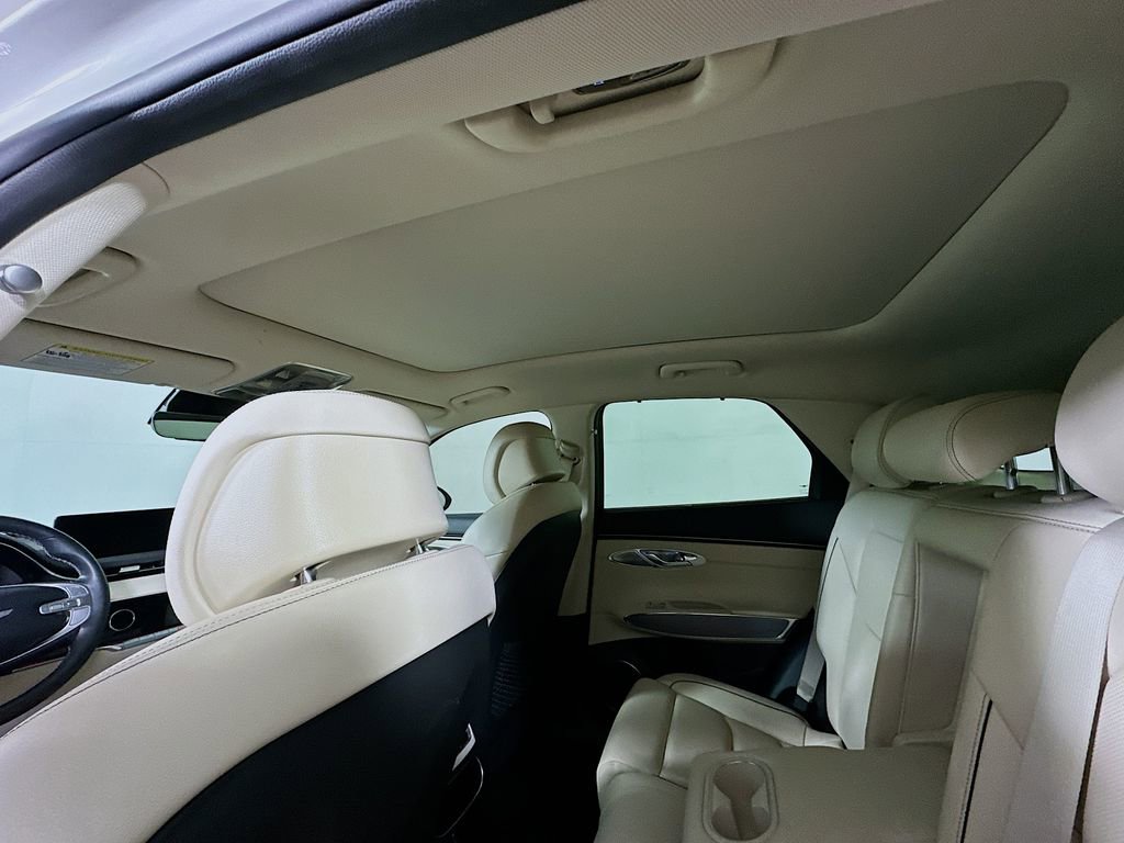 Used 2023 Genesis GV70 2.5T w/ Advanced Package image 13