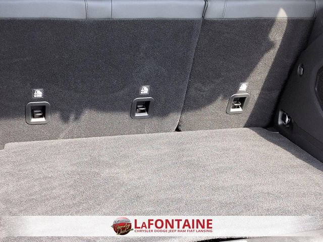 Certified 2023 Jeep Renegade Limited w/ Sun/Sound Group image 29