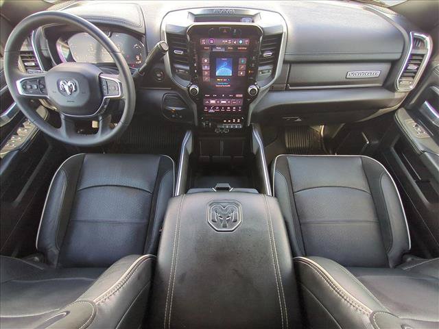 Used 2025 RAM 2500 Laramie AWD/4WD image 18