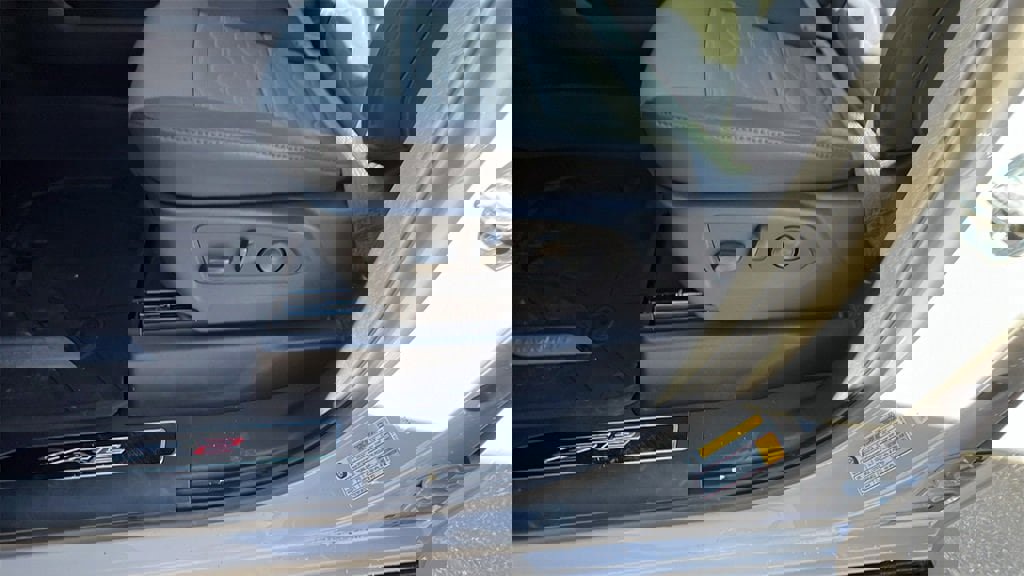 New 2026 Chevrolet Silverado 1500 ZR2 image 14