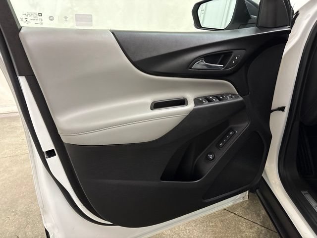 Used 2021 Chevrolet Equinox Premier FWD image 33