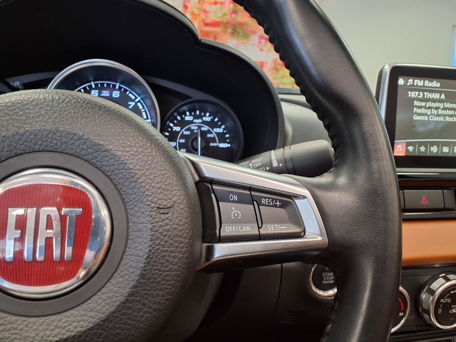 Used 2018 FIAT 124 Spider Lusso RWD image 22