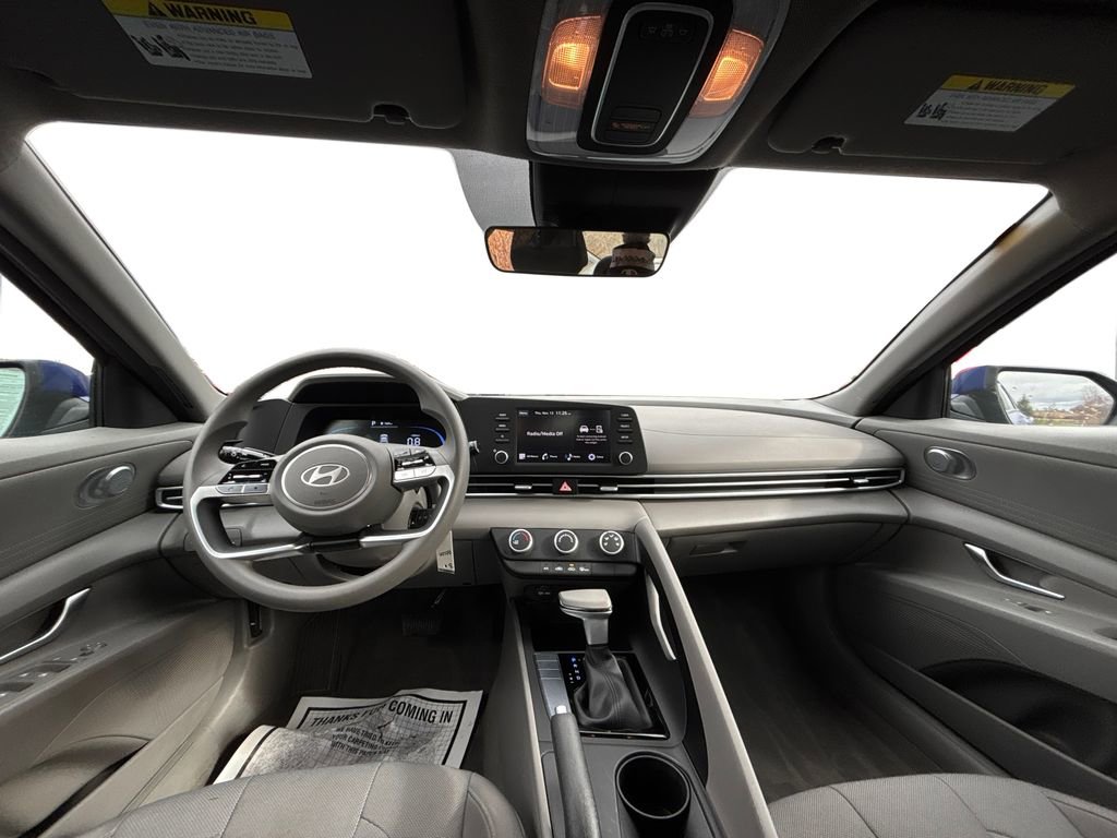 Certified 2024 Hyundai Elantra SE image 16