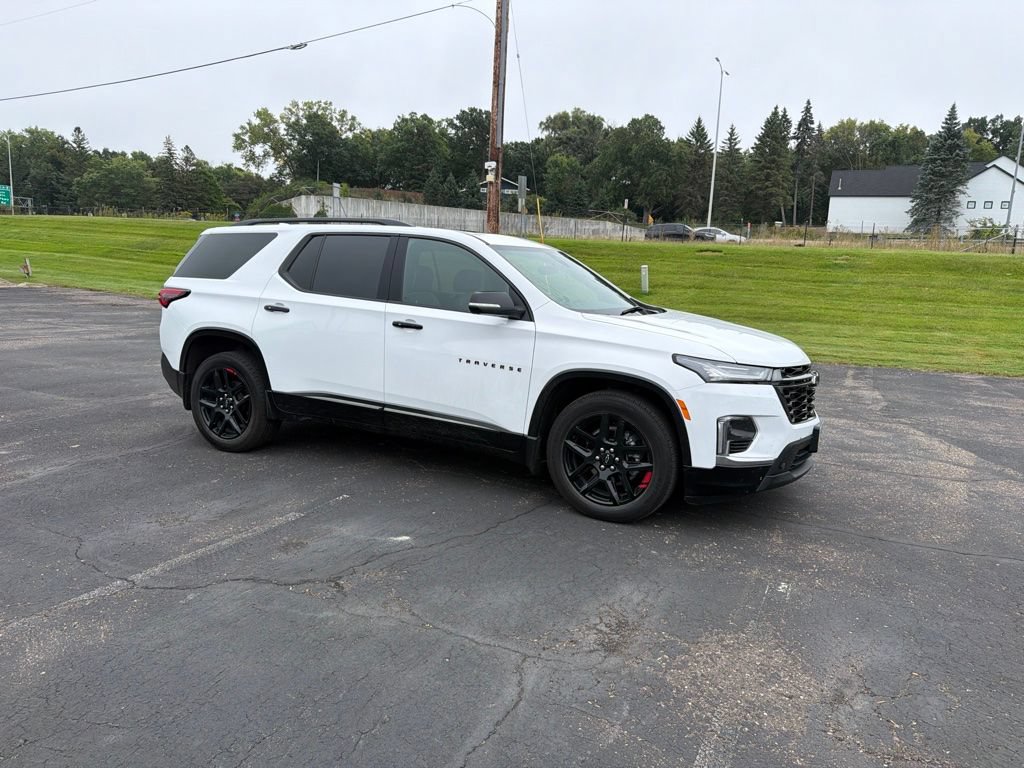 Used 2022 Chevrolet Traverse Premier w/ Redline Edition AWD/4WD image 21