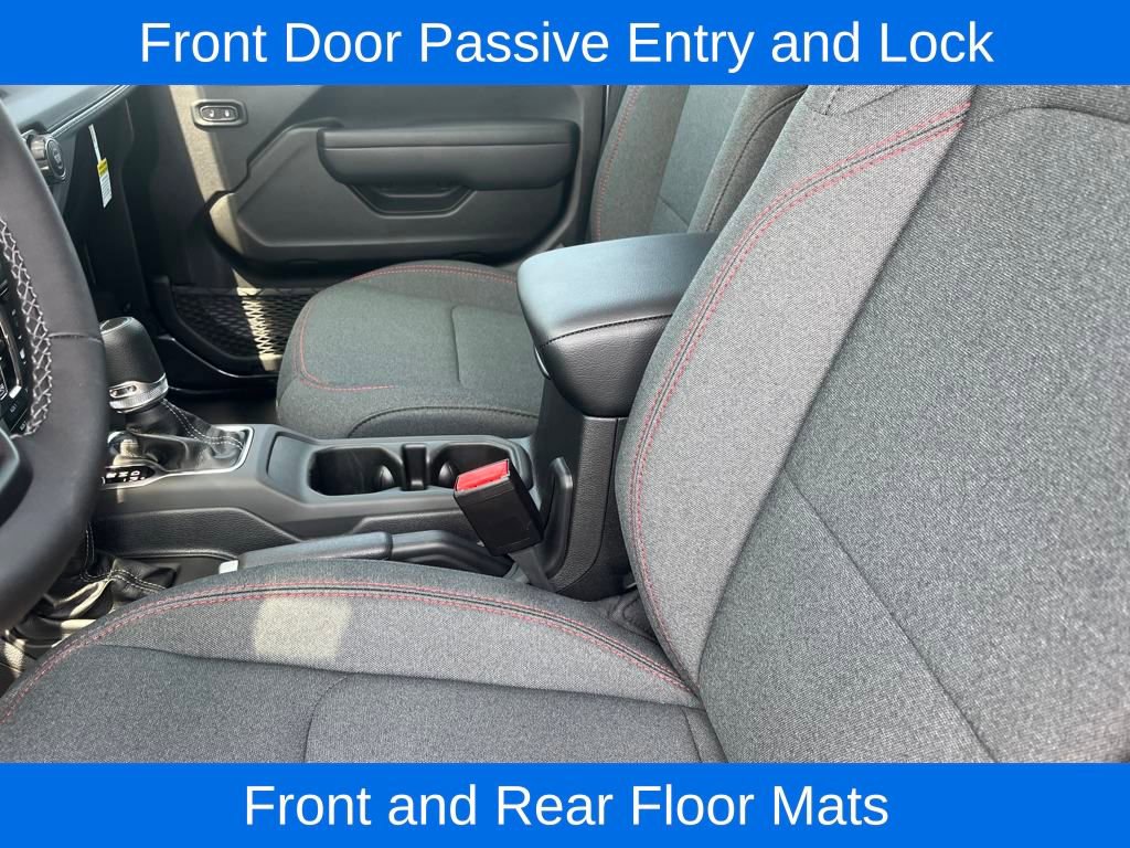 New 2025 Jeep Gladiator Rubicon w/ Convenience Group image 13